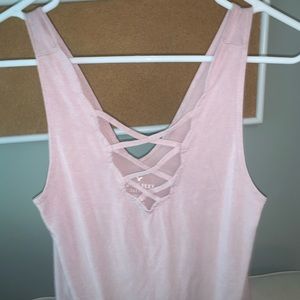 Light pink American Eagle top.